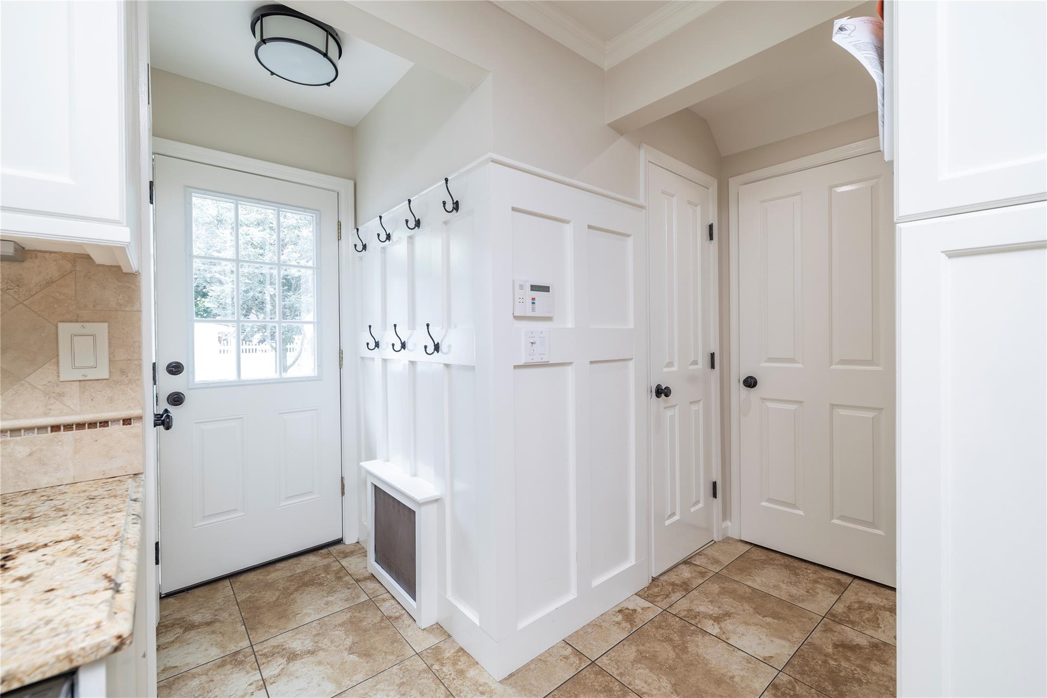 8 Windsor Place, Lynbrook, NY 11563