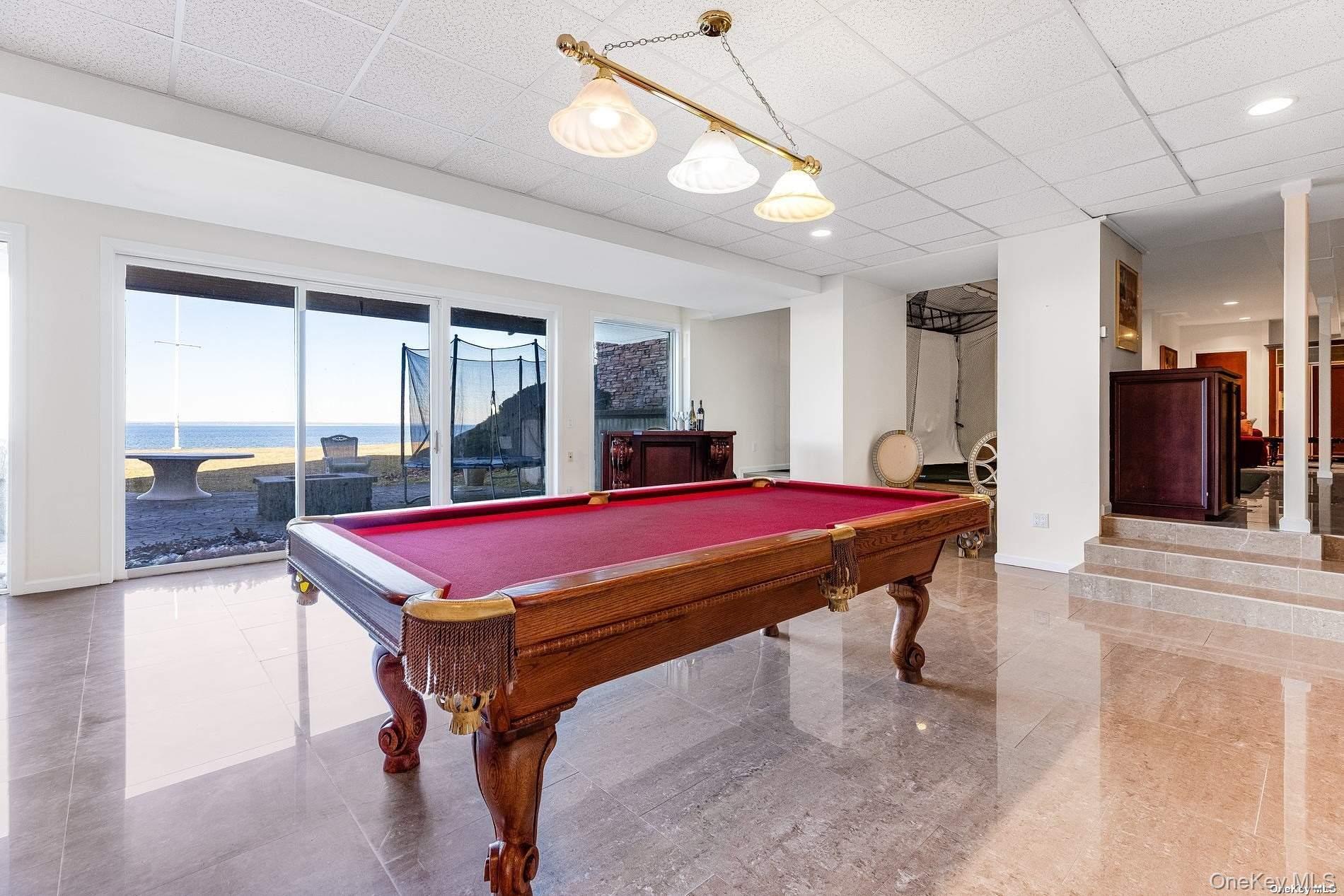 3 Seacrest Drive, Lloyd Harbor, NY 11743