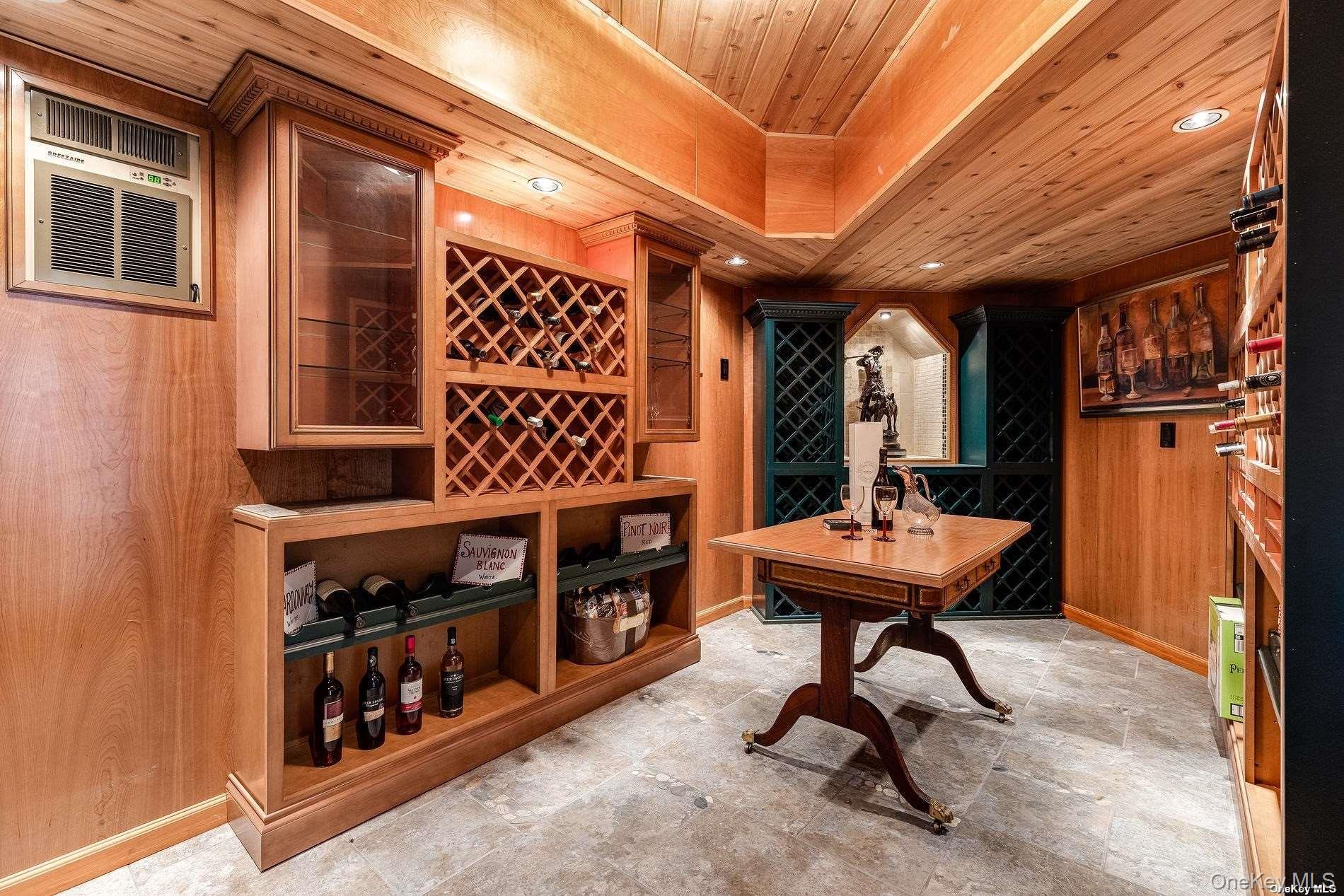 3 Seacrest Drive, Lloyd Harbor, NY 11743