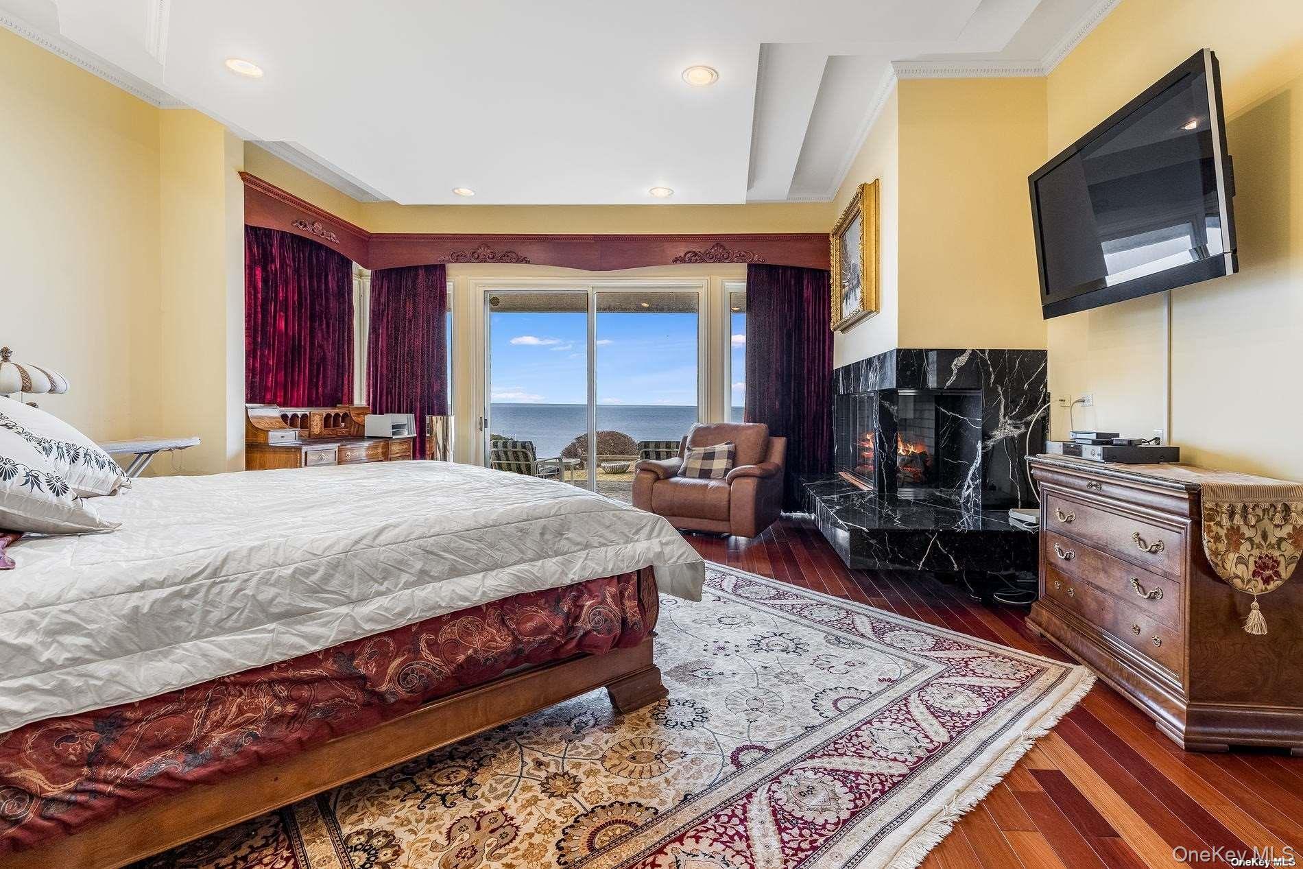 3 Seacrest Drive, Lloyd Harbor, NY 11743