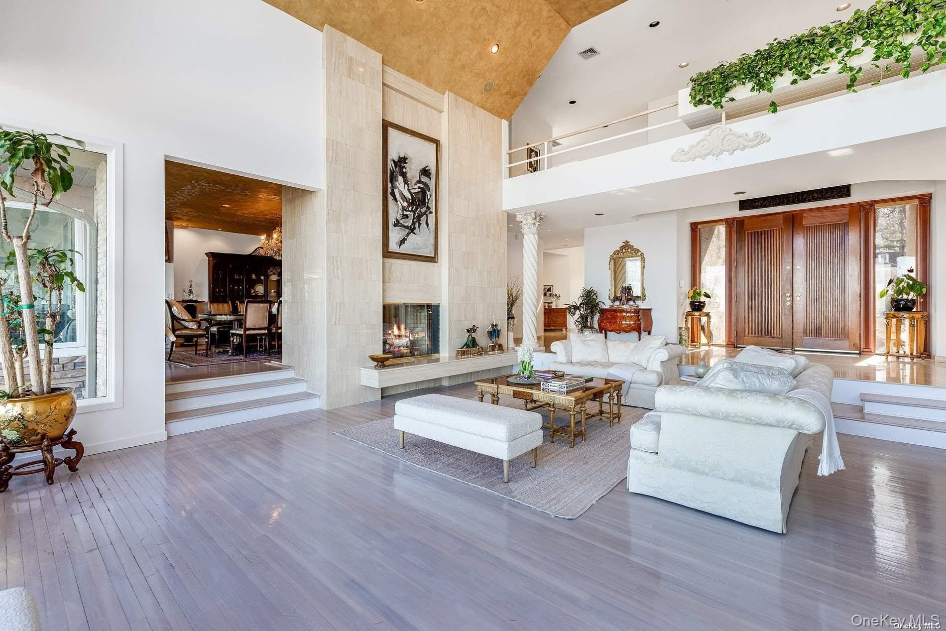 3 Seacrest Drive, Lloyd Harbor, NY 11743