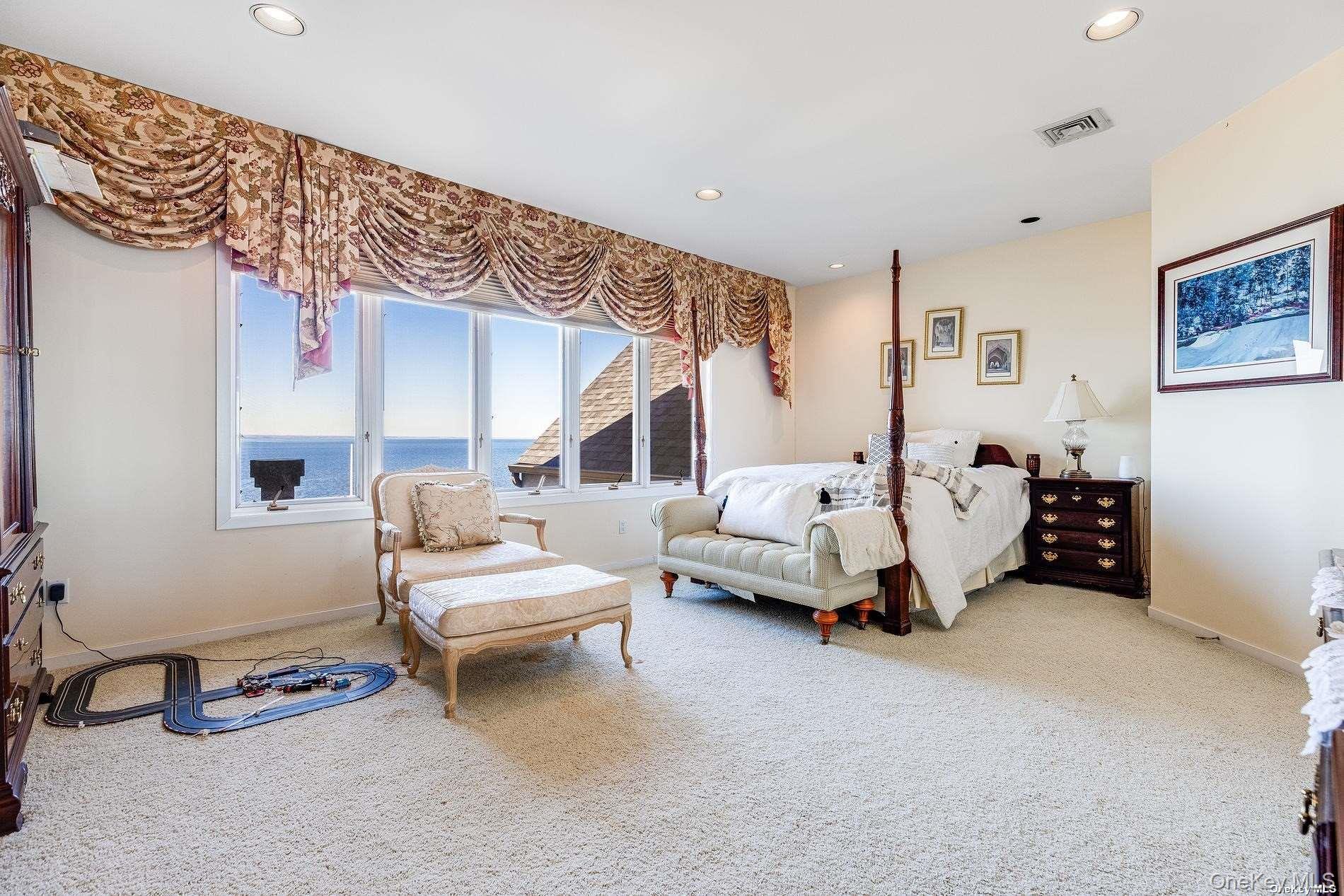 3 Seacrest Drive, Lloyd Harbor, NY 11743