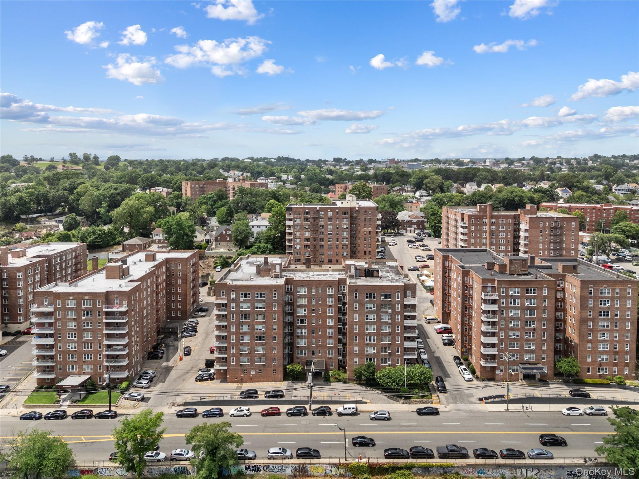 355 Bronx River Road # 1i, Yonkers, NY 10704