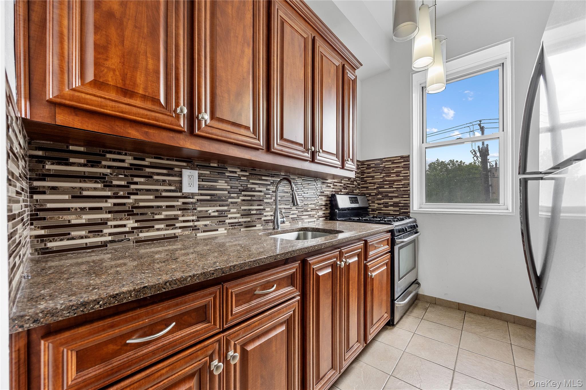 355 Bronx River Road # 1i, Yonkers, NY 10704