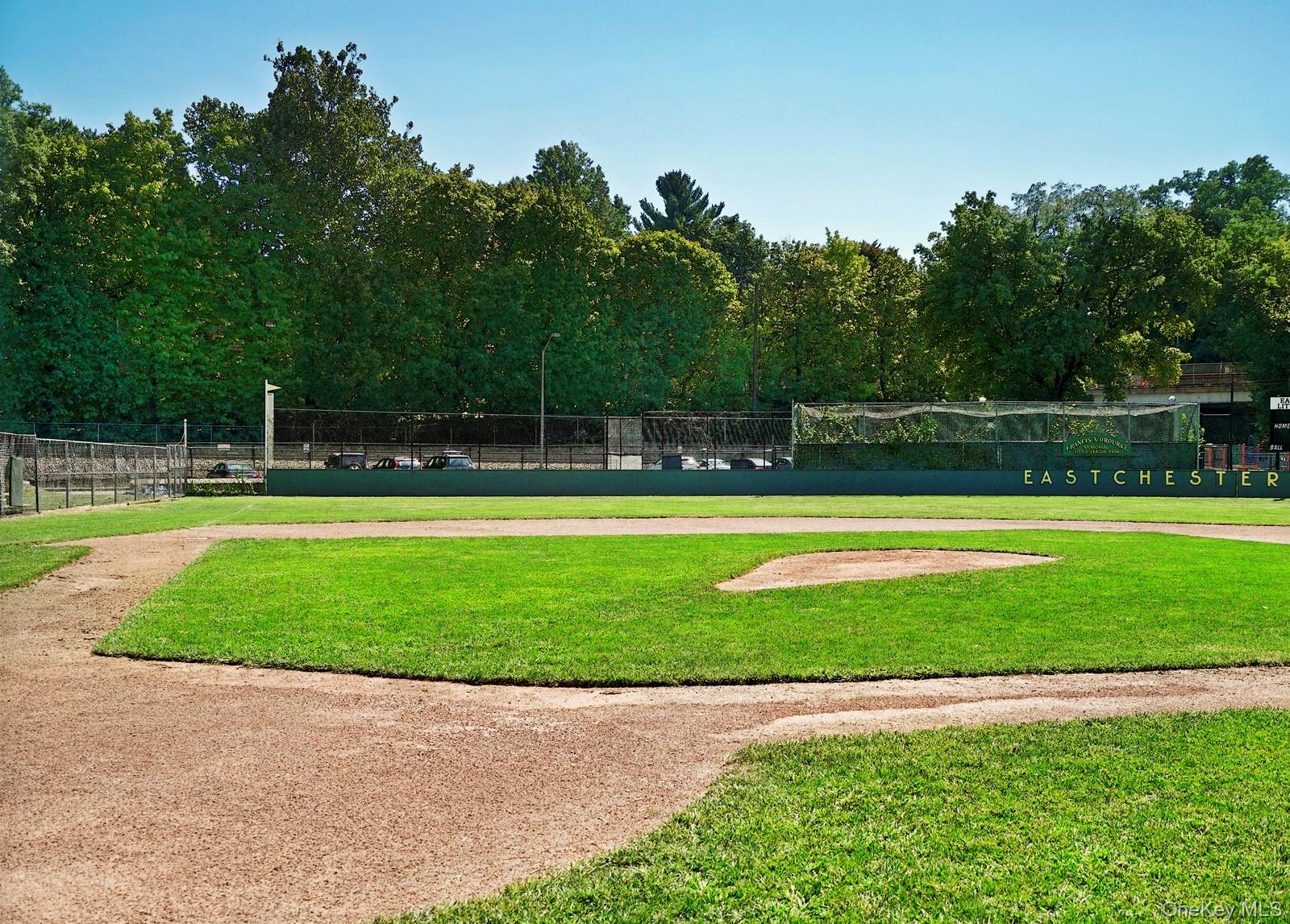 105 Garth Road # 4J, Scarsdale, NY 10583