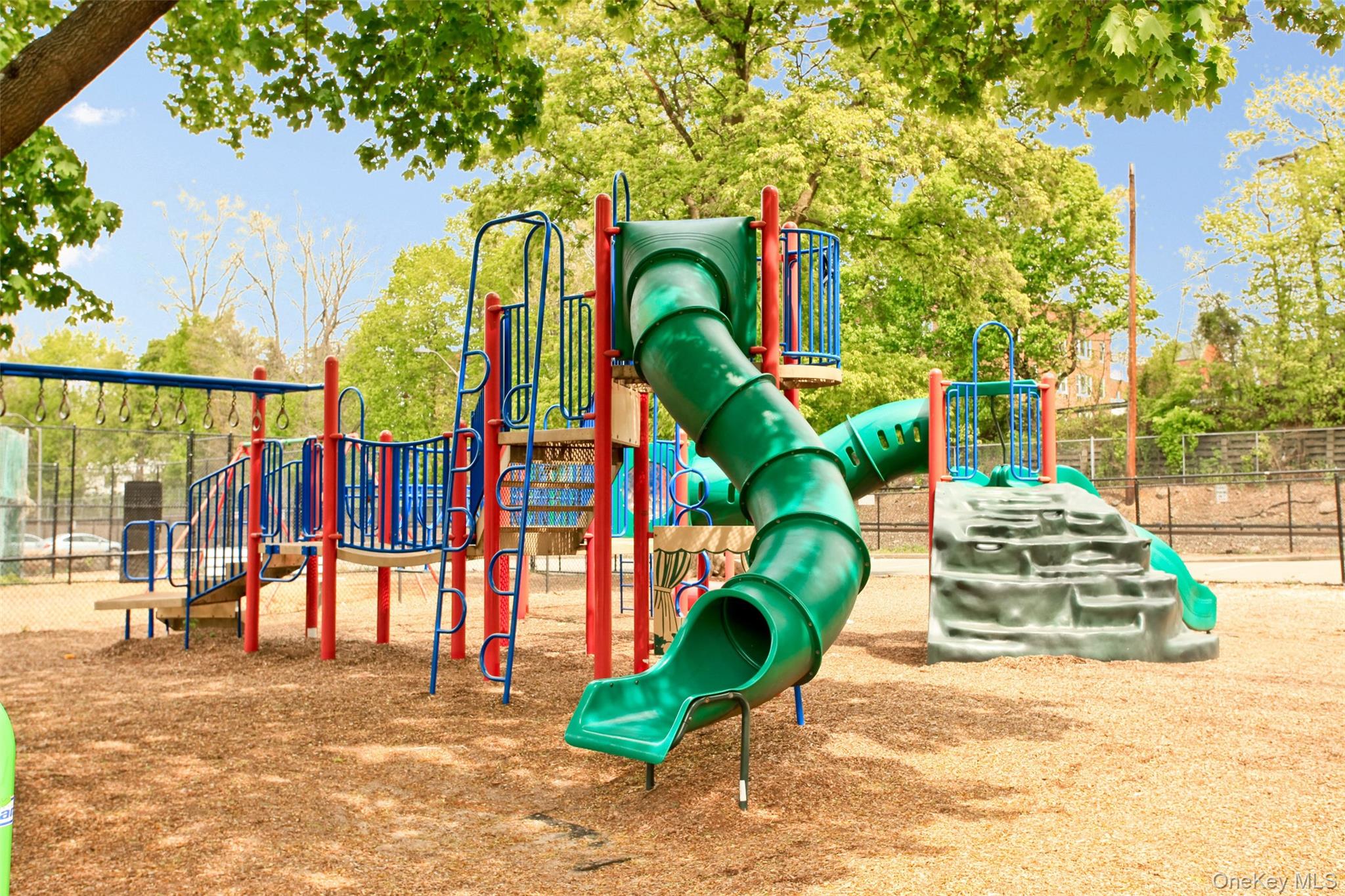 105 Garth Road # 4J, Scarsdale, NY 10583