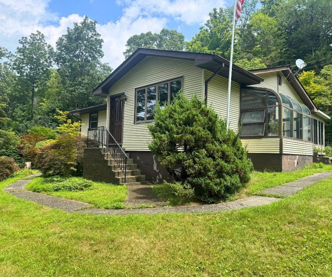 118 Barrett Hill Road, Carmel, NY 10512