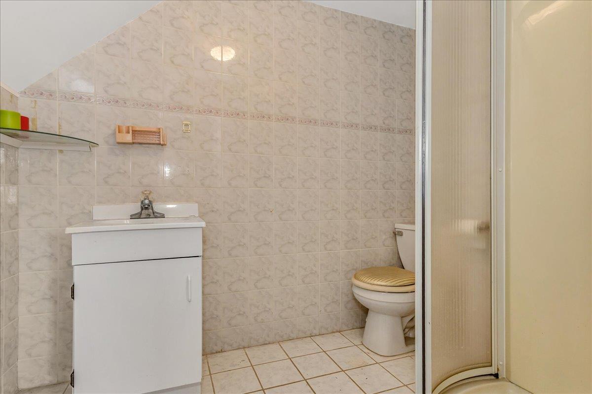 35-63 168th Street, Flushing, NY 11358