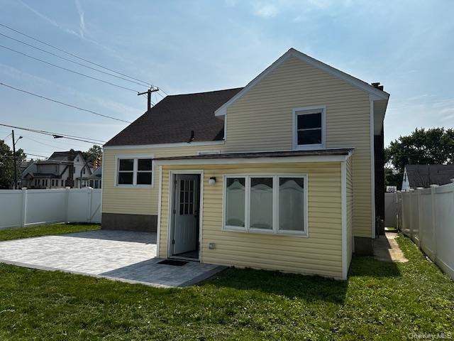 558 Oxford Road, Cedarhurst, NY 11516