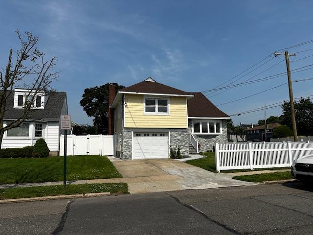 558 Oxford Road, Cedarhurst, NY 11516