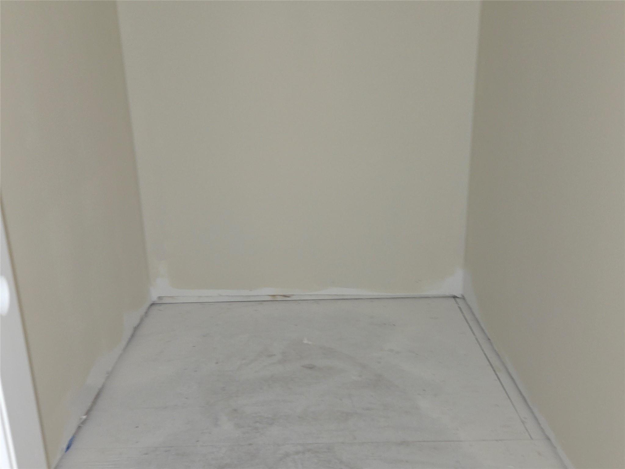 85 Smith Road, Ridge, NY 11961