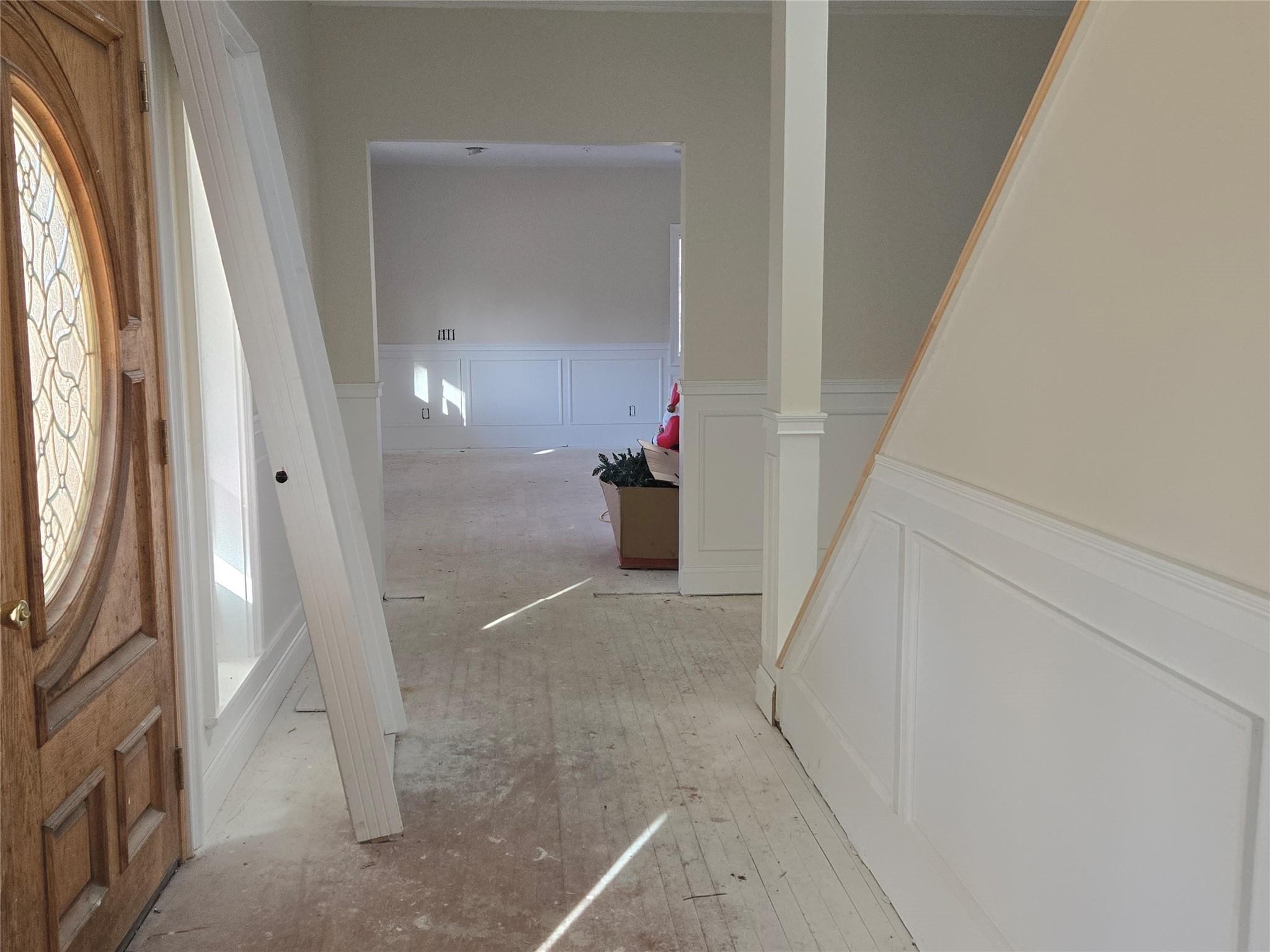 85 Smith Road, Ridge, NY 11961