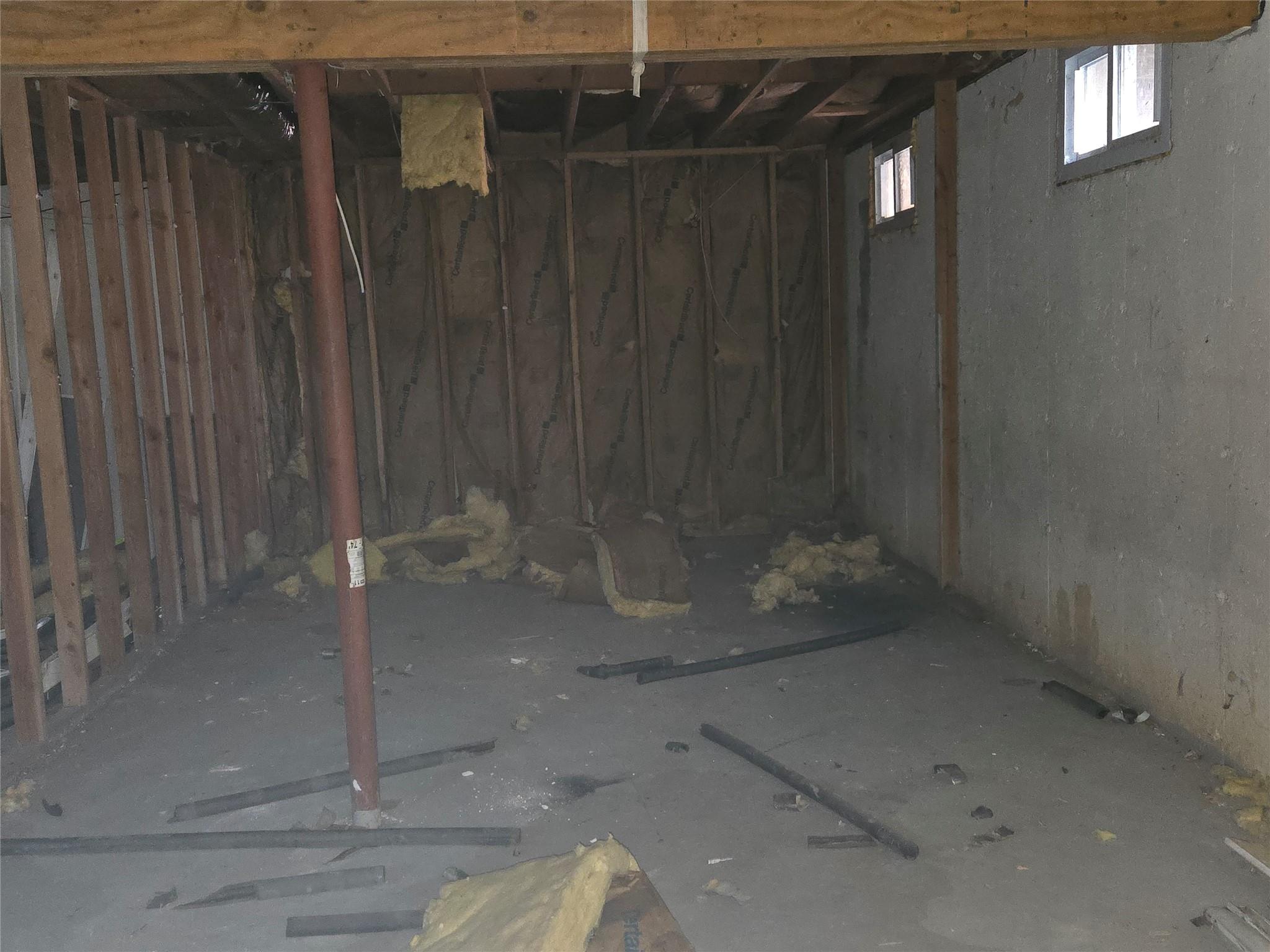 85 Smith Road, Ridge, NY 11961