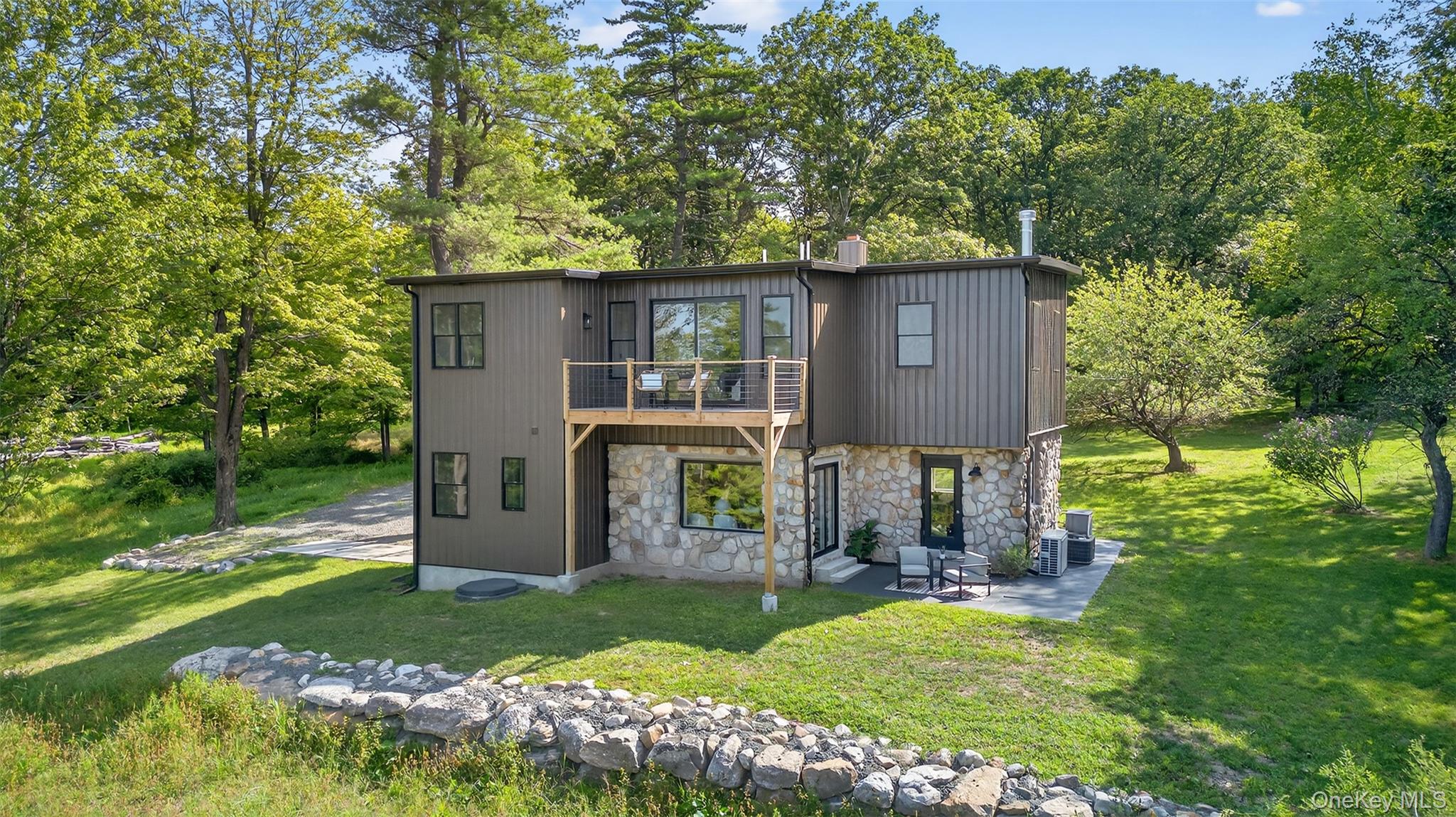 115 Schuyler Avenue, Cragsmoor, NY 12420