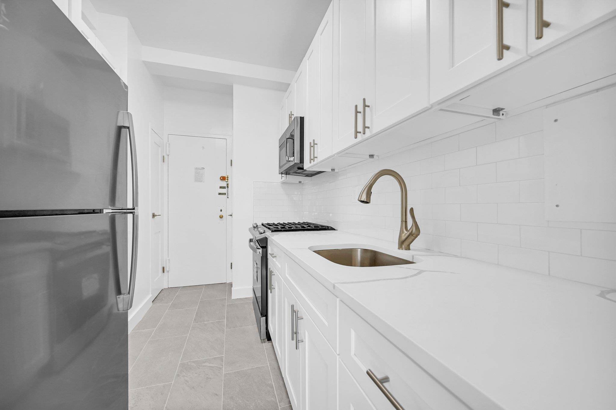 9 Fordham Hill Oval # 3C, Bronx, NY 10468