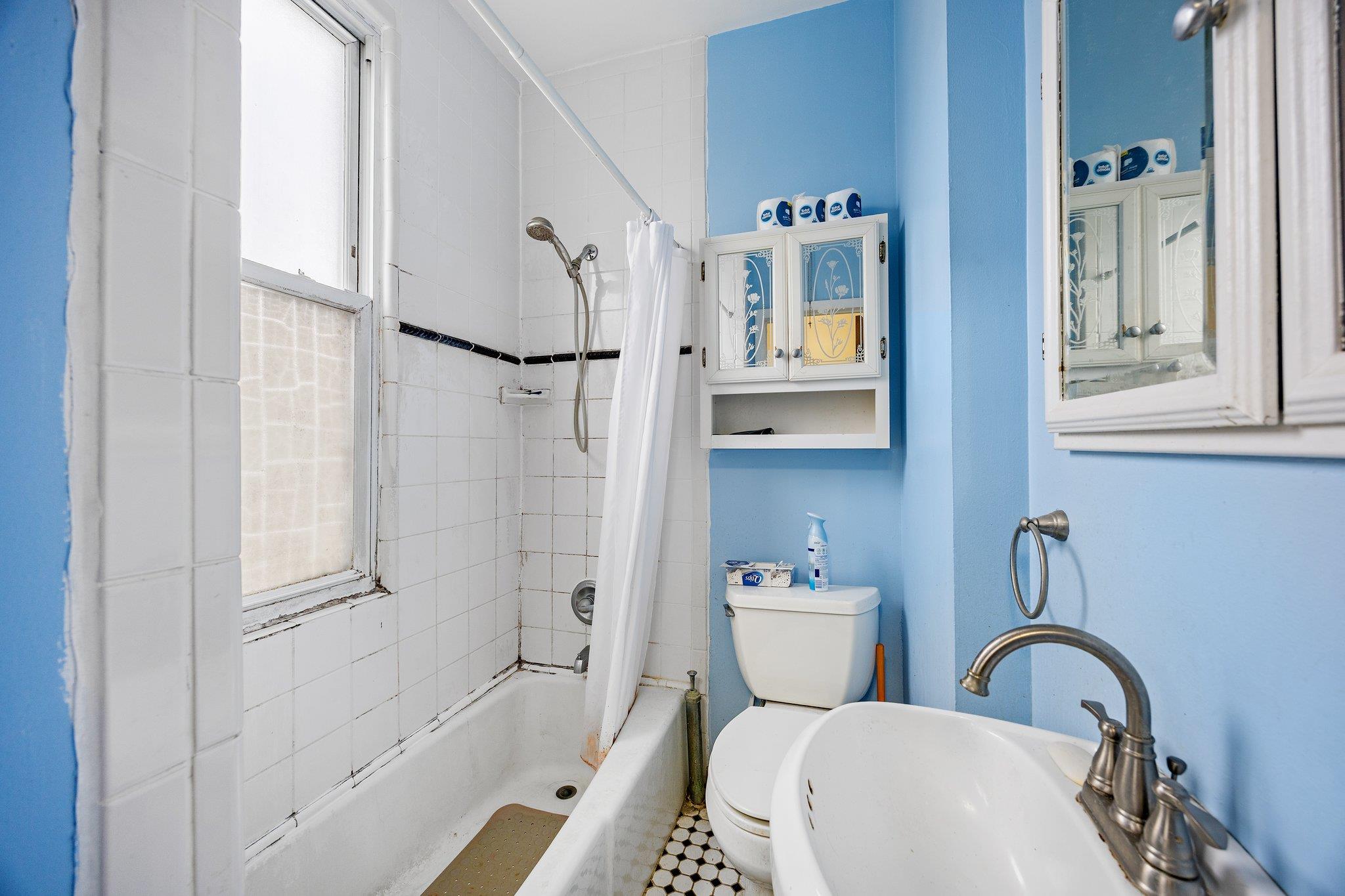 5801 59th Street, Maspeth, NY 11378