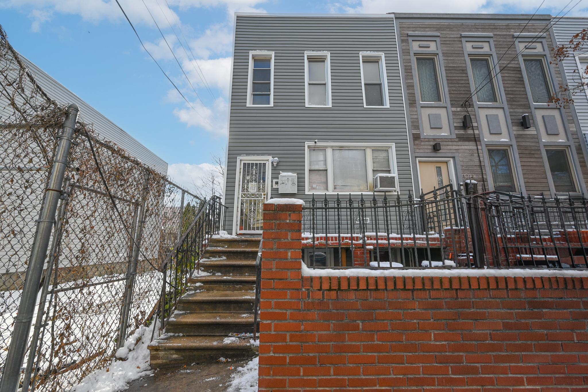 1216 30th Drive, Astoria, NY 11102