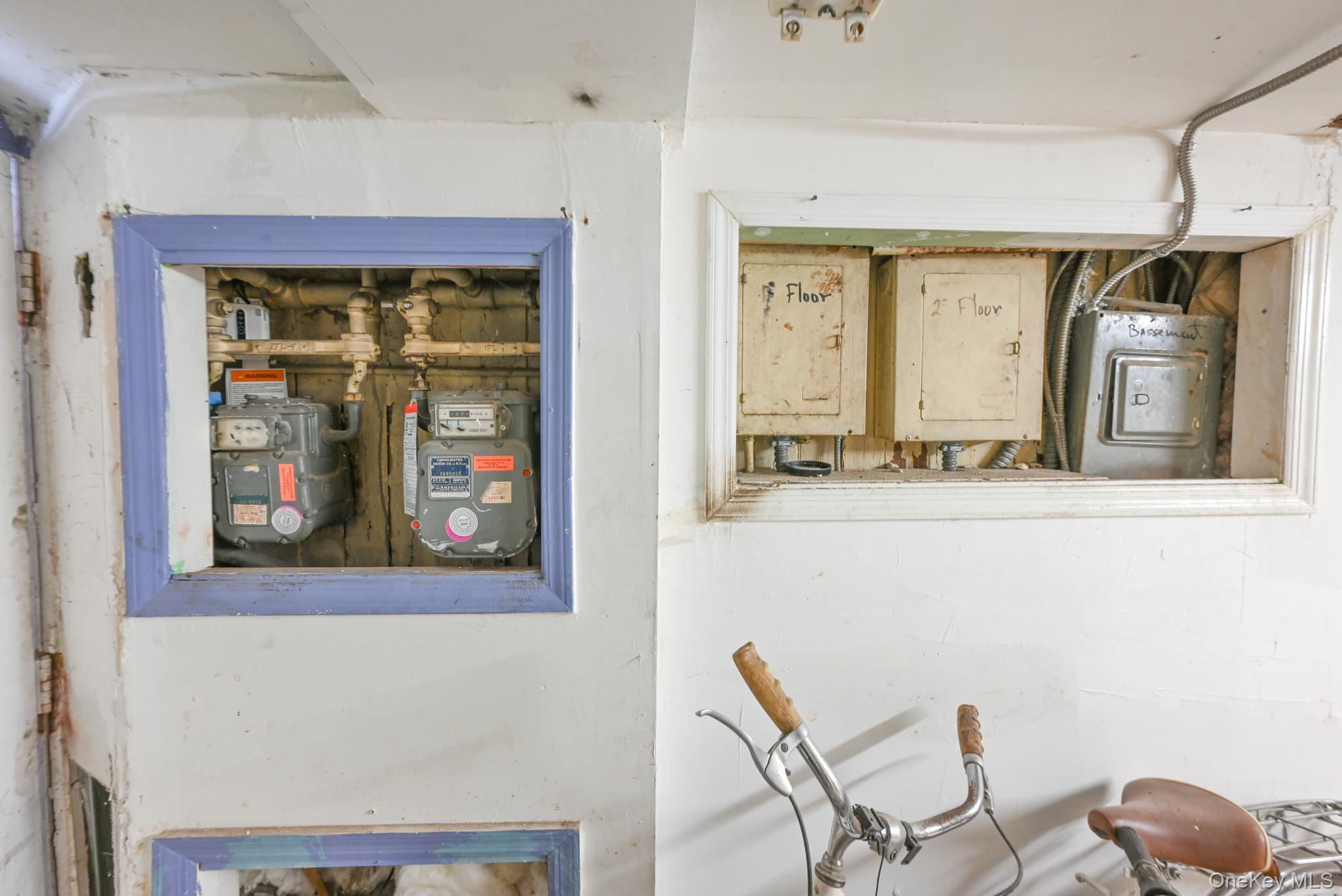 1216 30th Drive, Astoria, NY 11102