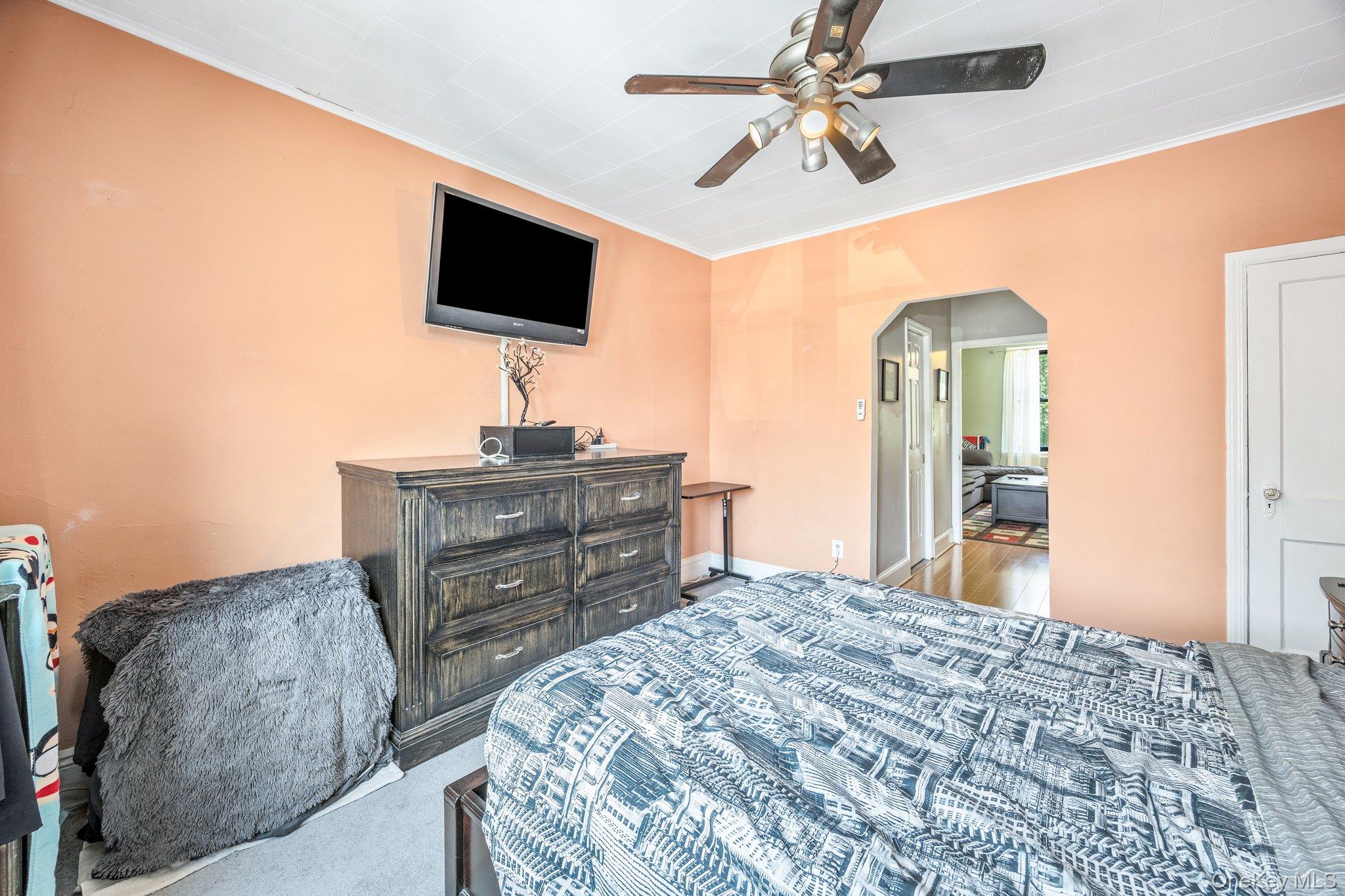 6161 62nd Avenue, Middle Village, NY 11379