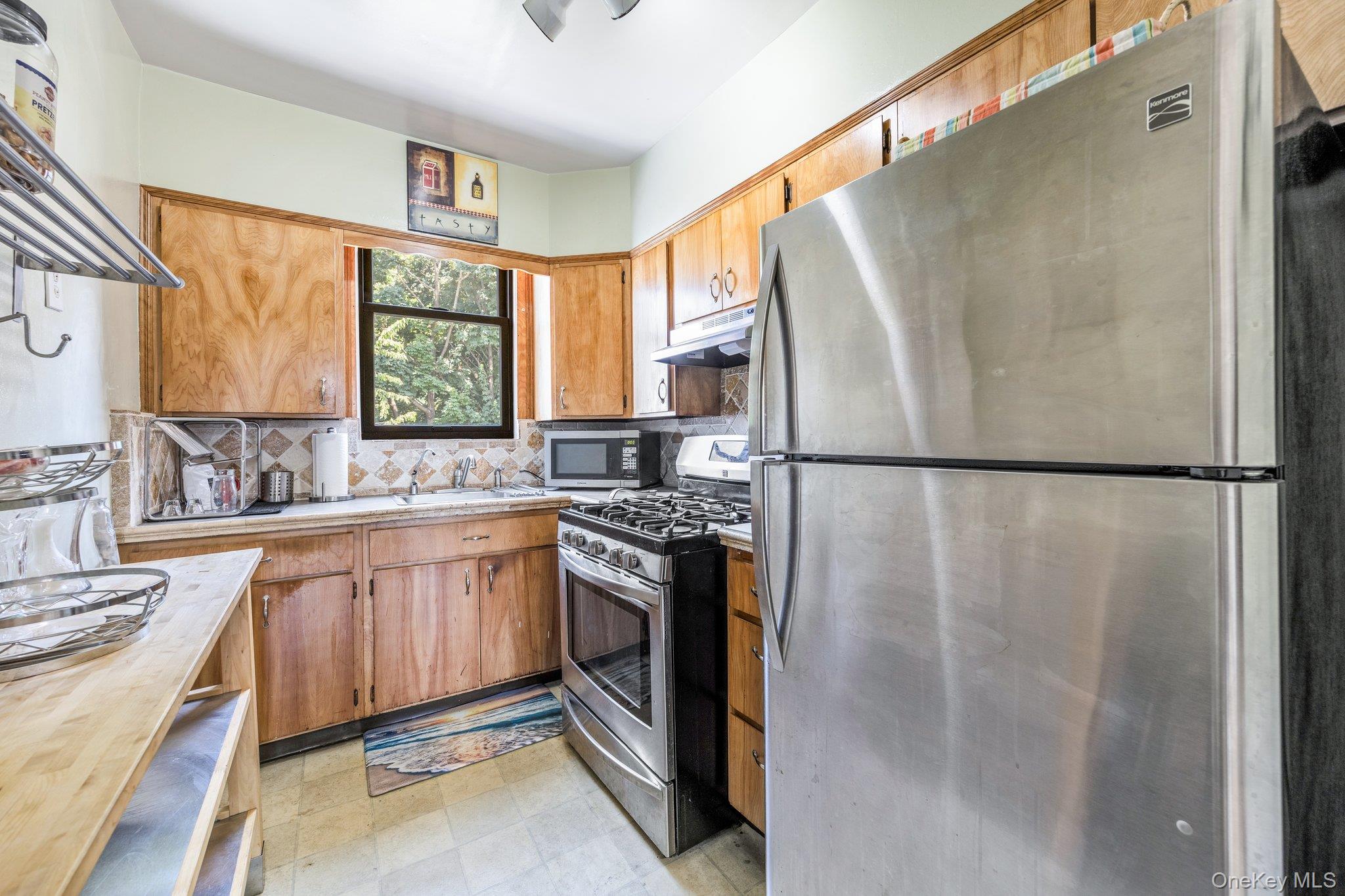 6161 62nd Avenue, Middle Village, NY 11379