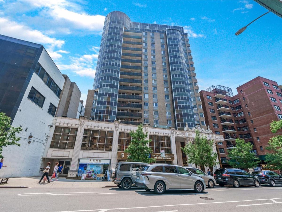 13338 Sanford Avenue # 11C, Flushing, NY 11355