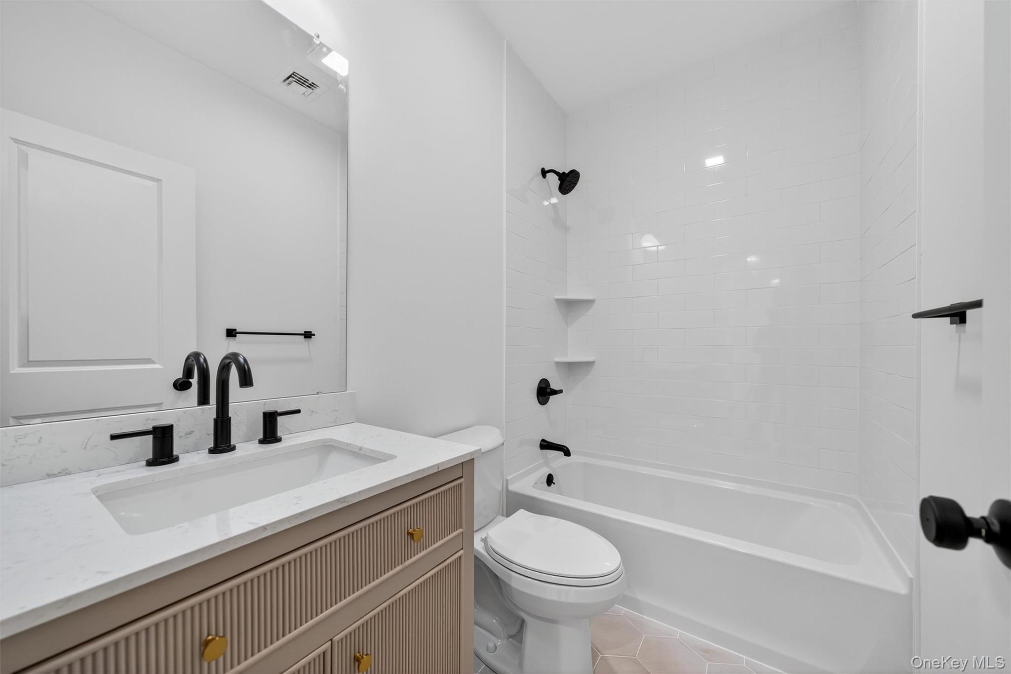 186 Moores Hill Road, New Windsor, NY 12553