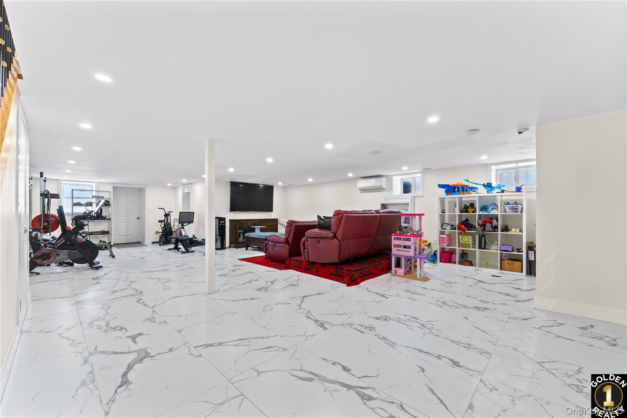 115-18 Mayfair Road, Kew Gardens, NY 11418