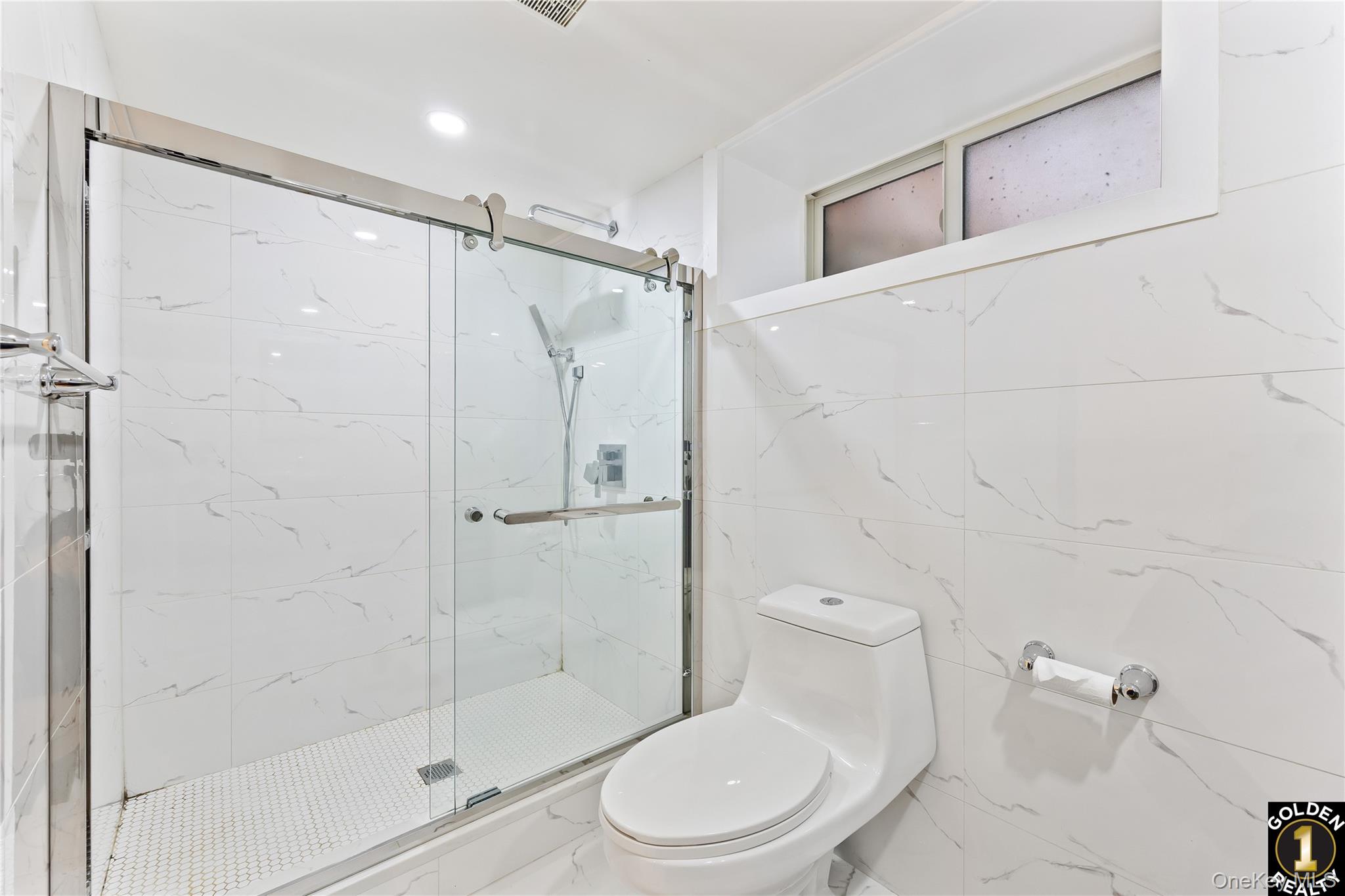 115-18 Mayfair Road, Kew Gardens, NY 11418