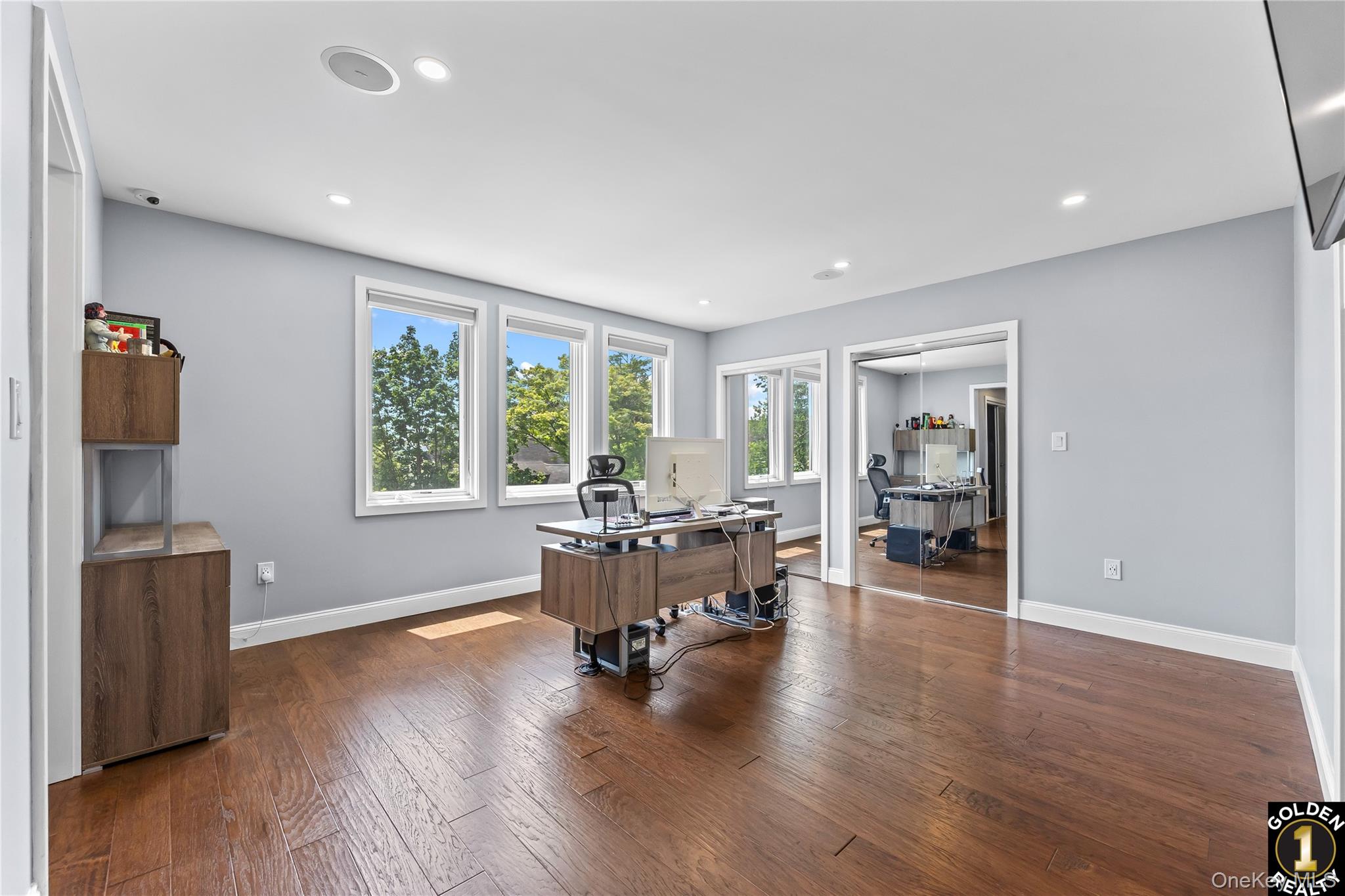 115-18 Mayfair Road, Kew Gardens, NY 11418