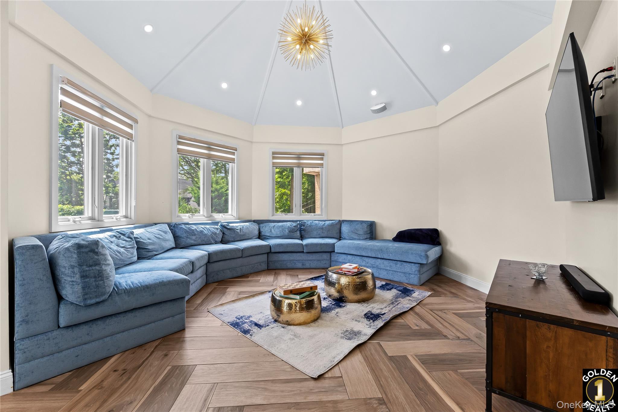 115-18 Mayfair Road, Kew Gardens, NY 11418