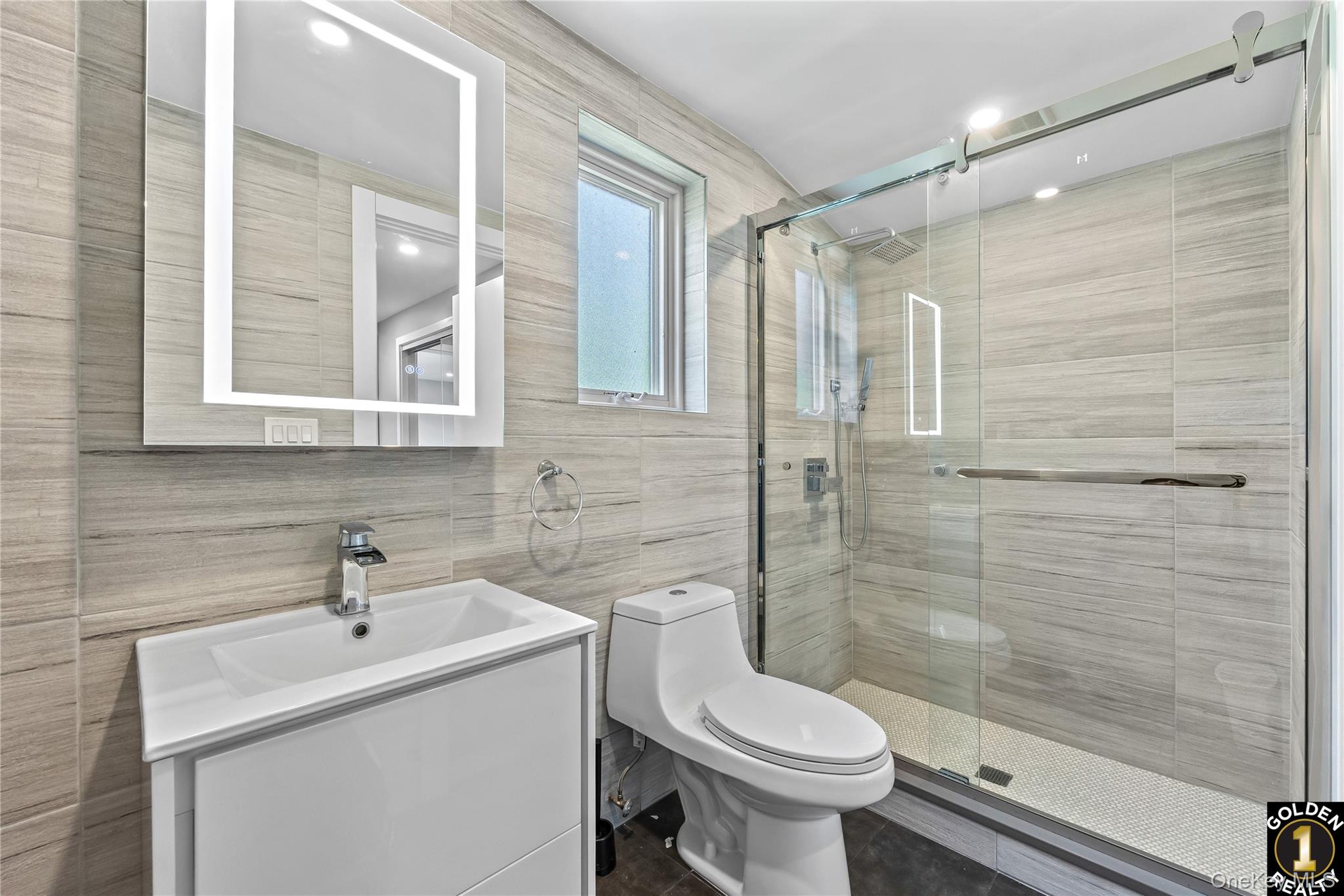 115-18 Mayfair Road, Kew Gardens, NY 11418