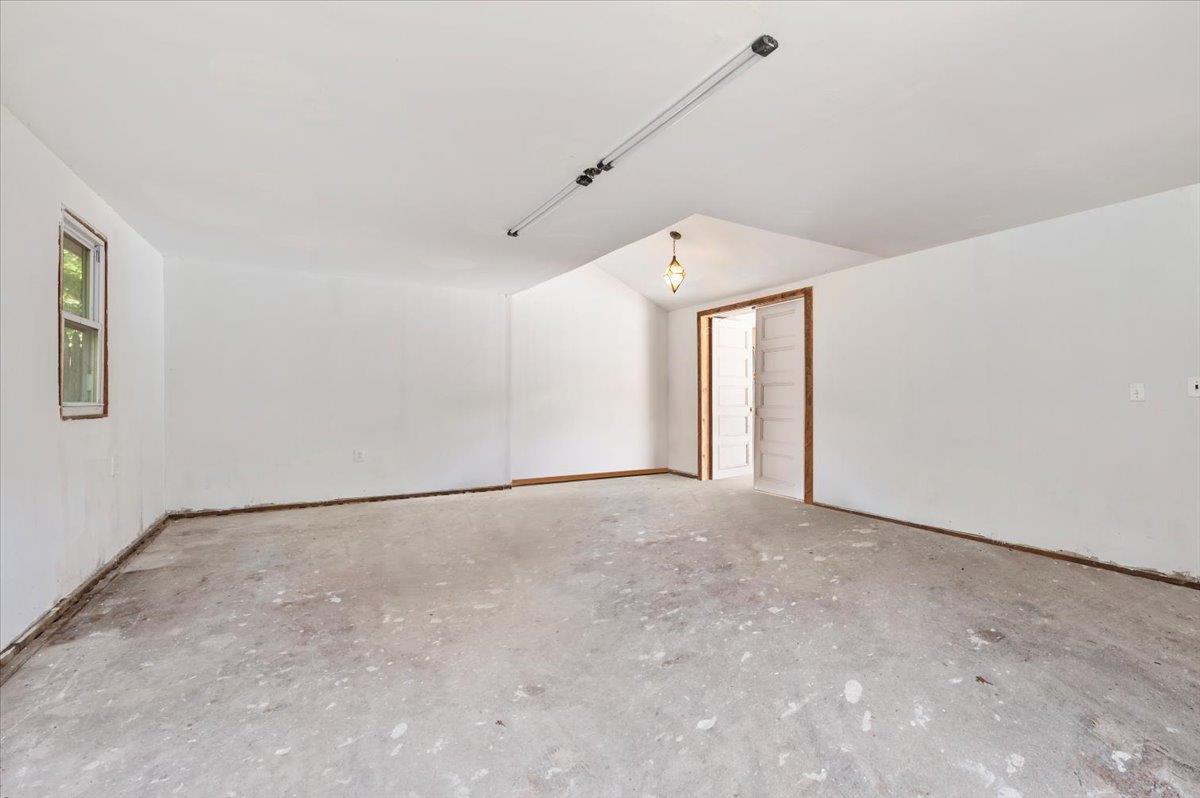 56 W Donellan Road, Hampton Bays, NY 11946