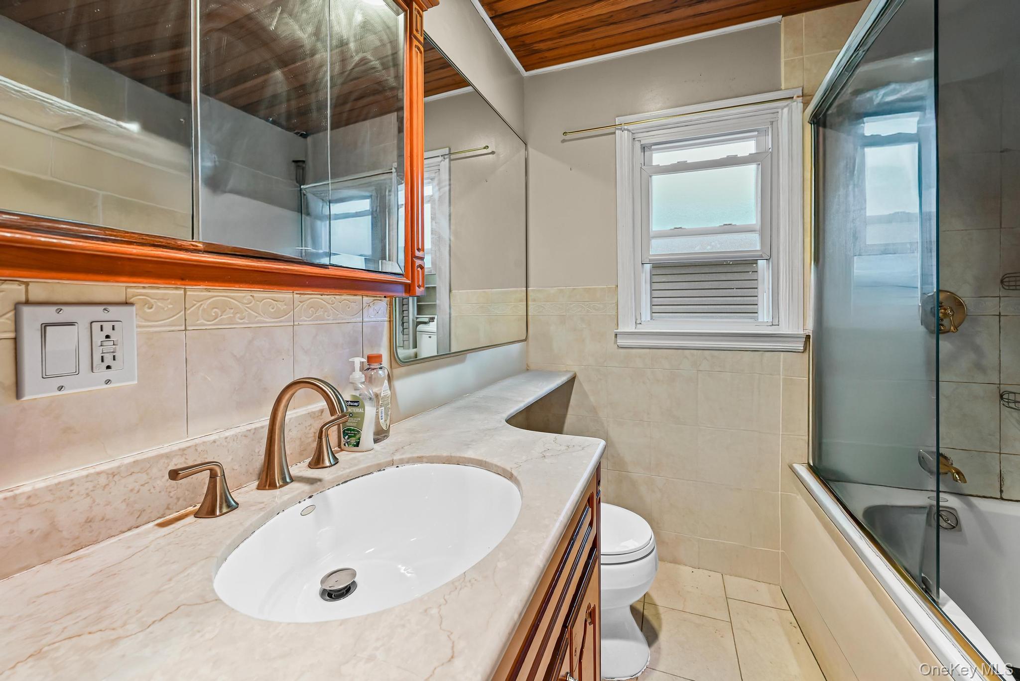 225-15 147 Avenue, Rosedale, NY 11413