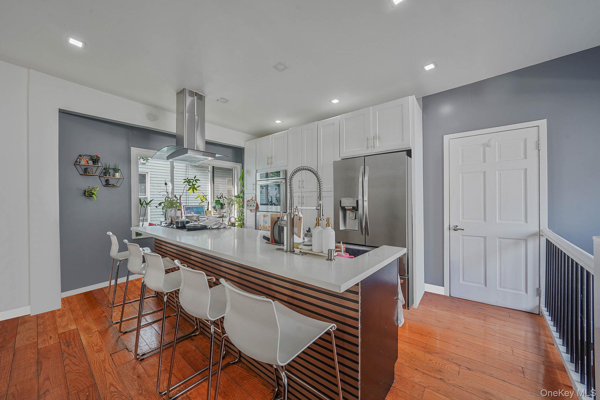 8536 112th Street, Richmond Hill, NY 11418