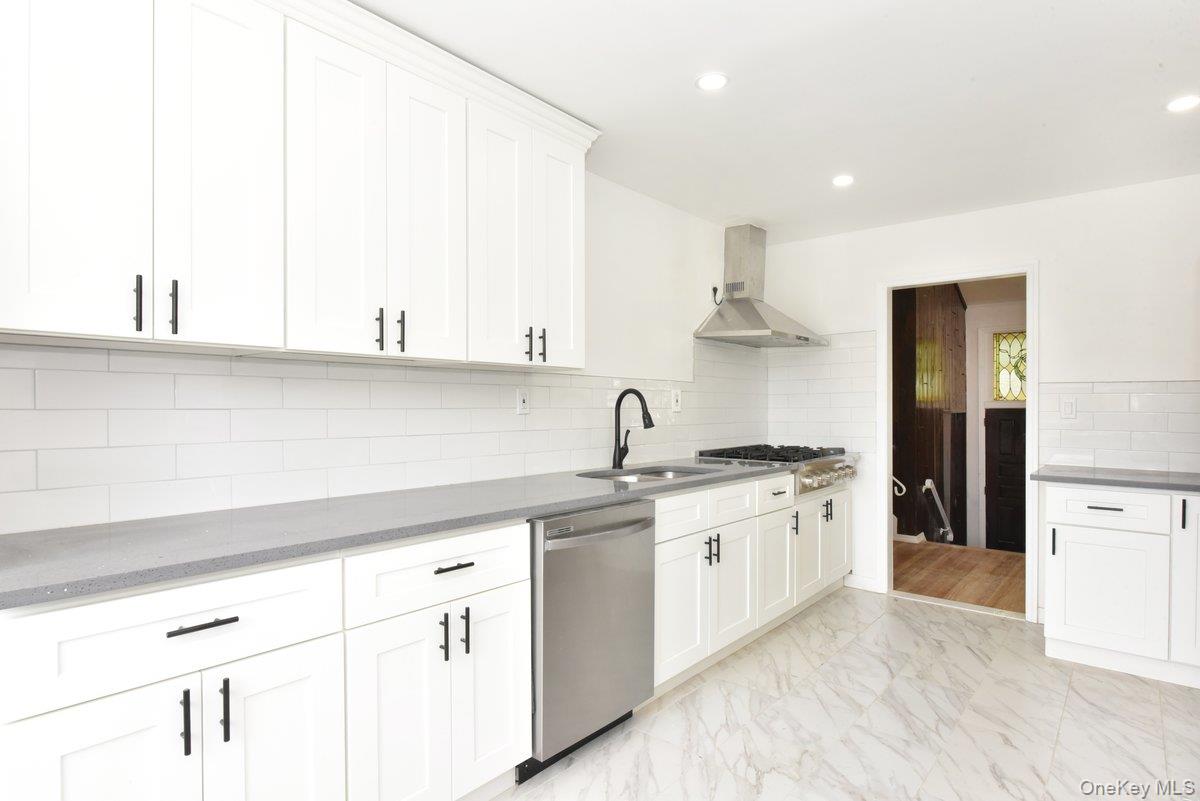 3287 Milburn Avenue, Baldwin, NY 11510