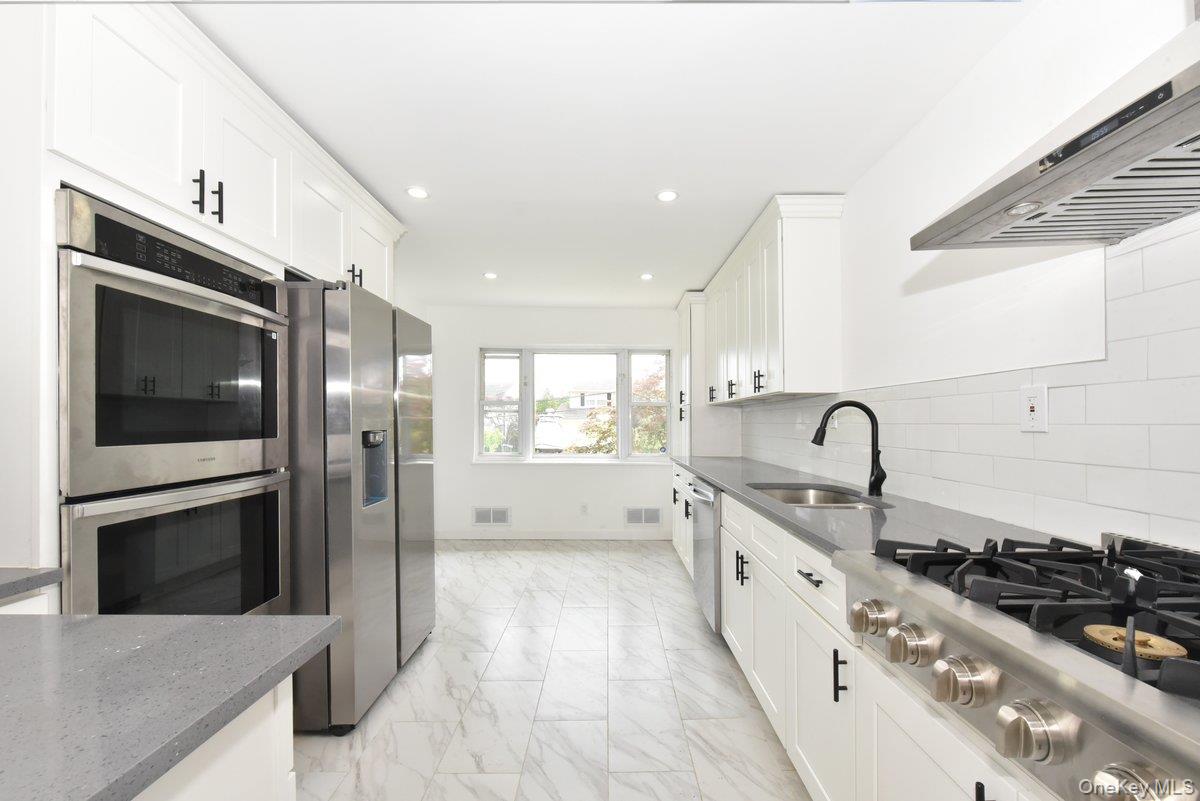 3287 Milburn Avenue, Baldwin, NY 11510