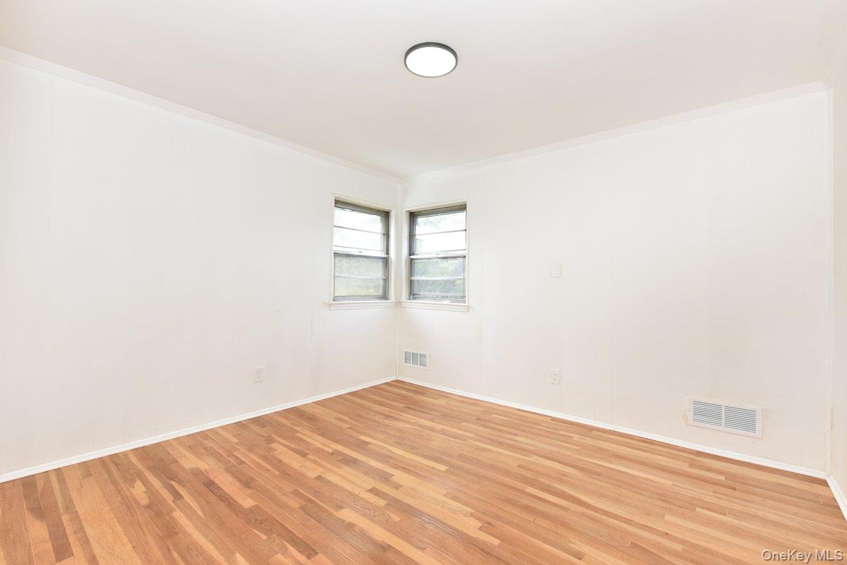 3287 Milburn Avenue, Baldwin, NY 11510