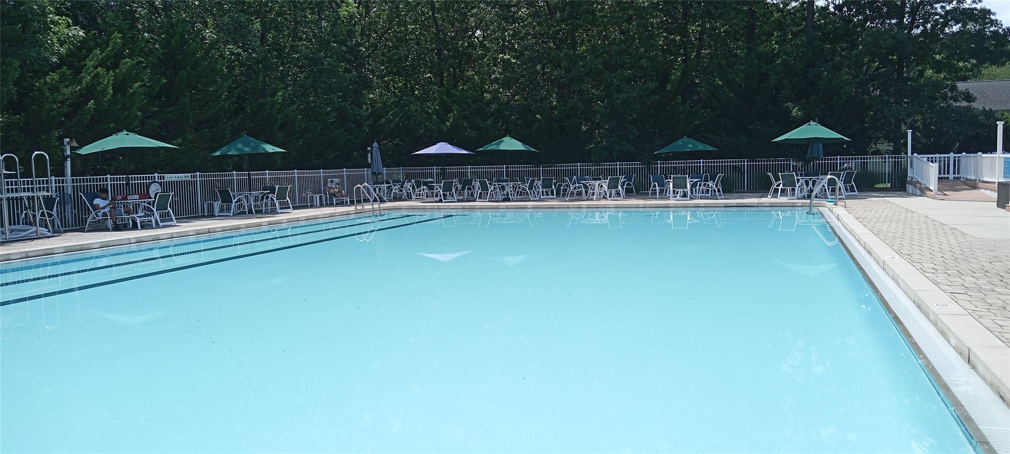 1661 OLD COUNTRY, Riverhead, NY 11901