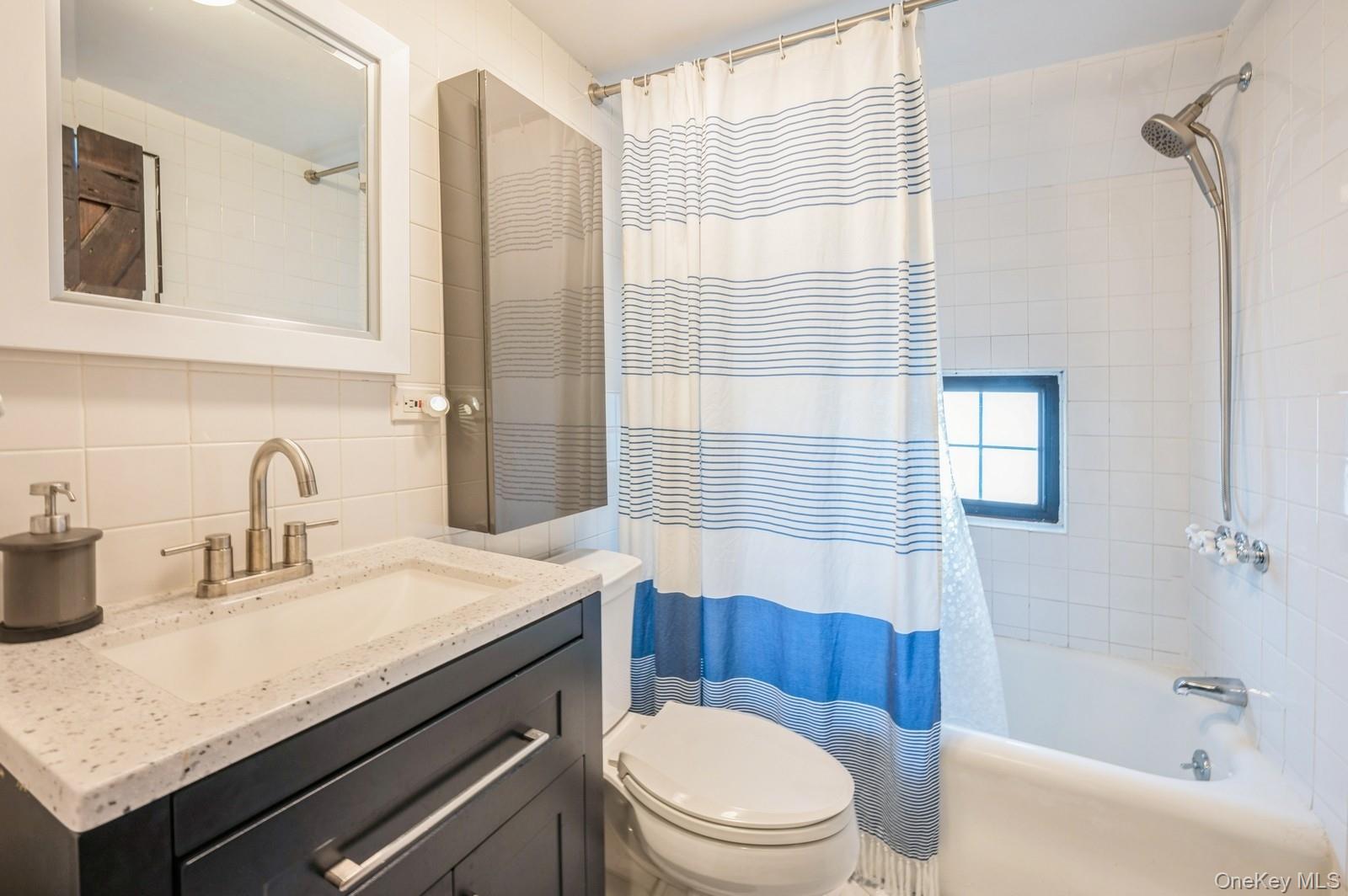 17 Valley Road, Larchmont, NY 10538