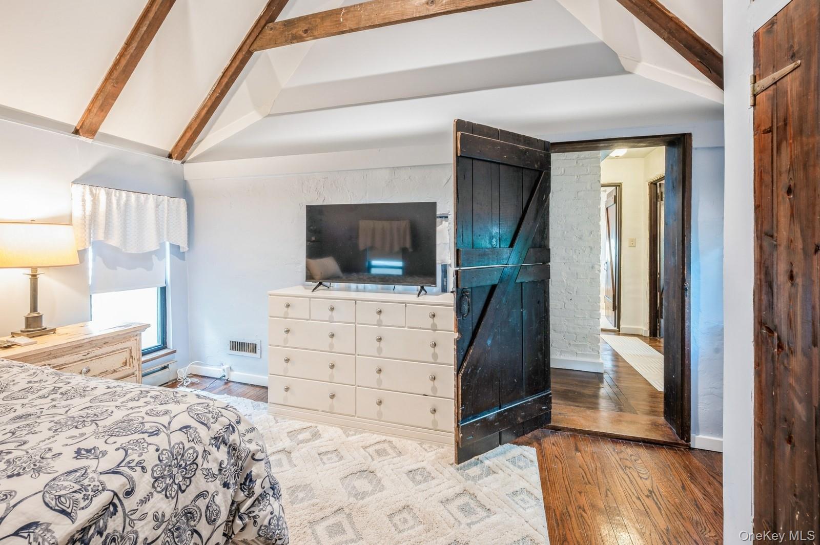 17 Valley Road, Larchmont, NY 10538