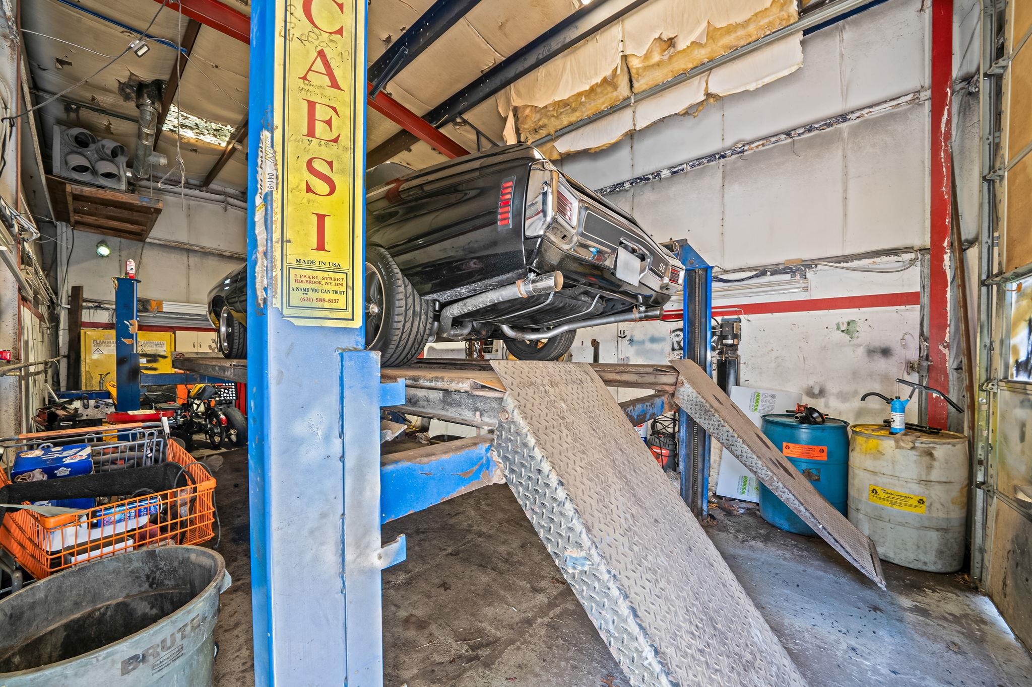 18 Havenwood Drive, Shirley, NY 11967