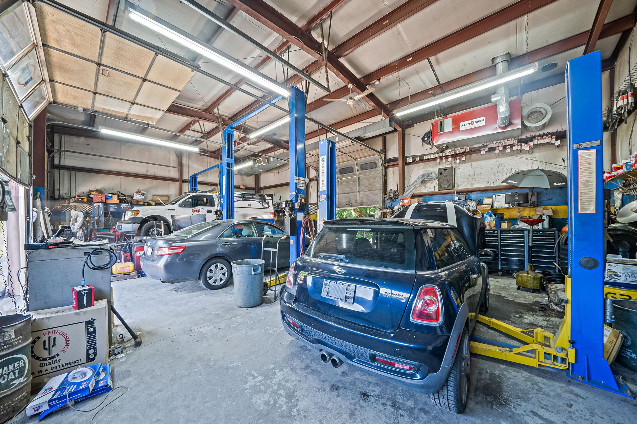 18 Havenwood Drive, Shirley, NY 11967