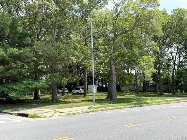 1101 Broadway Avenue, Holbrook, NY 11741