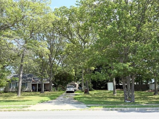 1101 Broadway Avenue, Islip, NY 11741