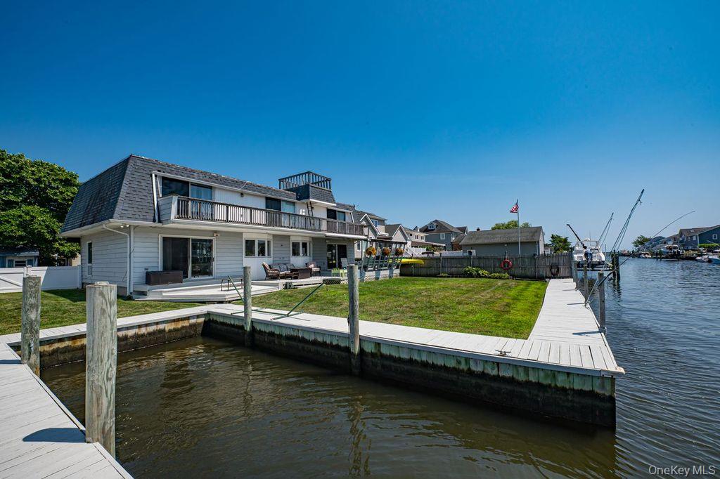 66 Lighthouse Road, Babylon, NY 11702