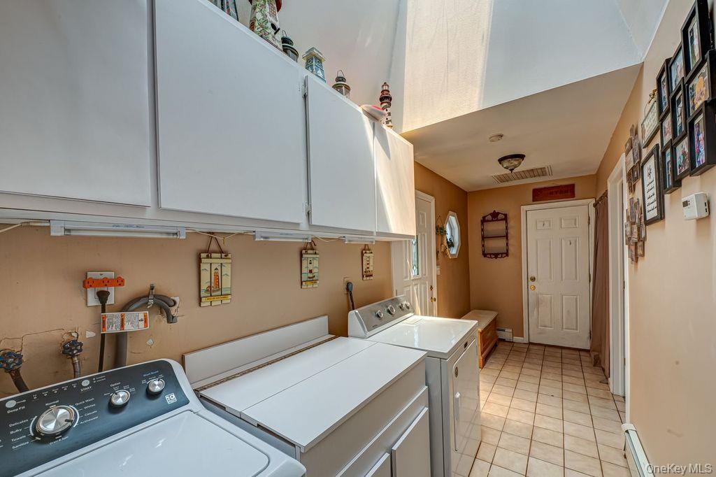 66 Lighthouse Road, Babylon, NY 11702