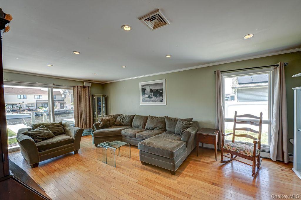 66 Lighthouse Road, Babylon, NY 11702