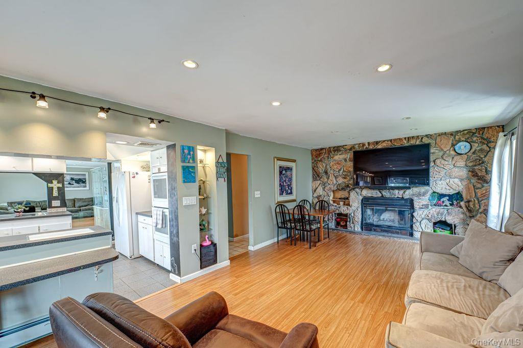 66 Lighthouse Road, Babylon, NY 11702