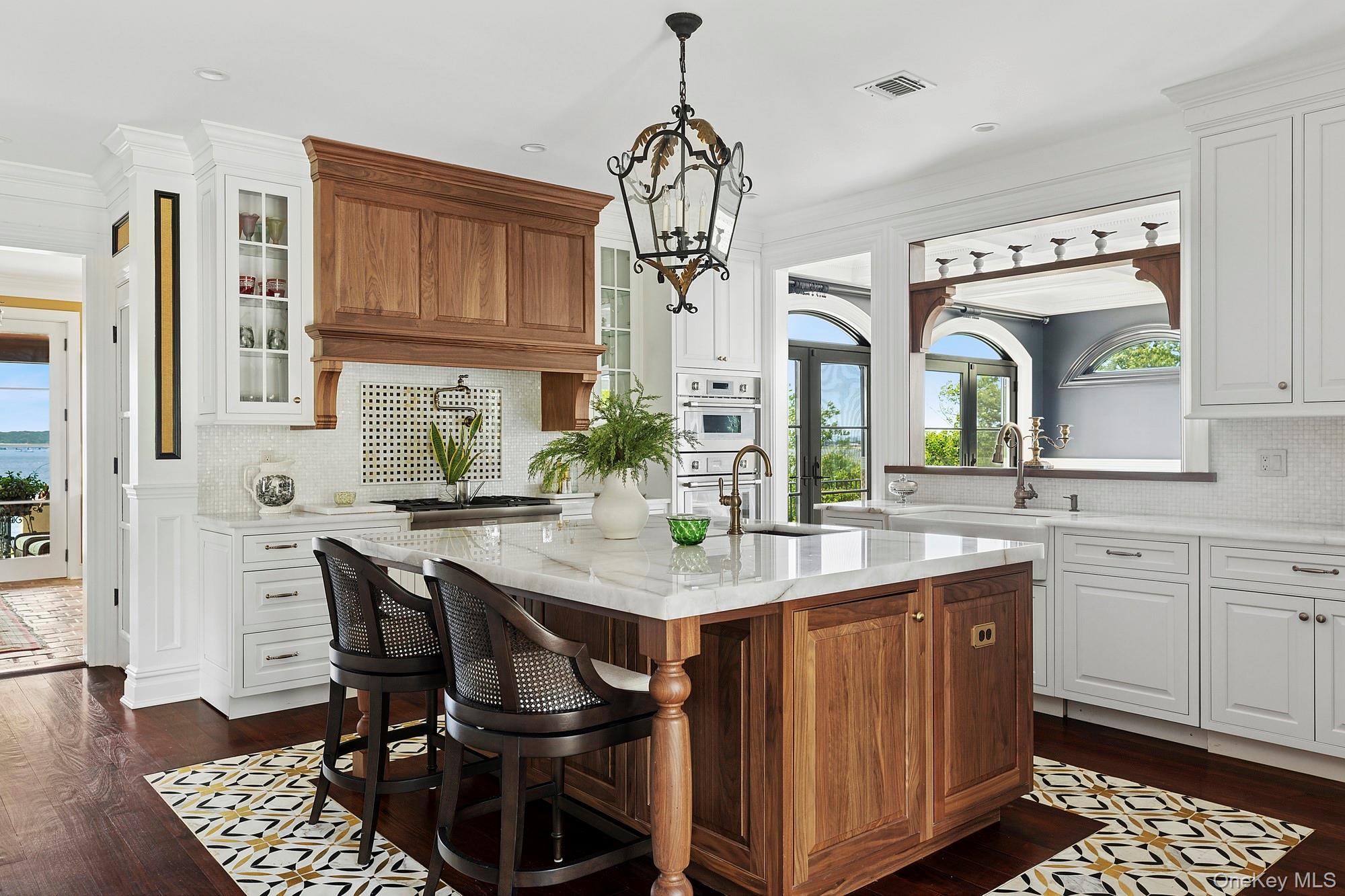 353 Centre Island Road, Oyster Bay, NY 11771