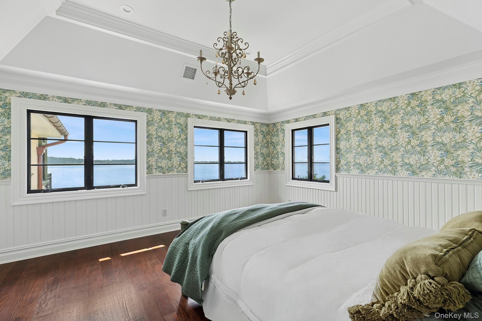 353 Centre Island Road, Oyster Bay, NY 11771